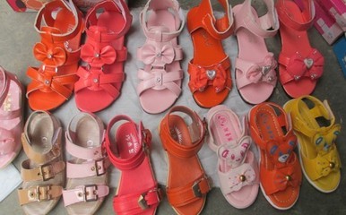8元起低價批發(fā)各種鞋-臨沂蘭山區(qū)鞋帽