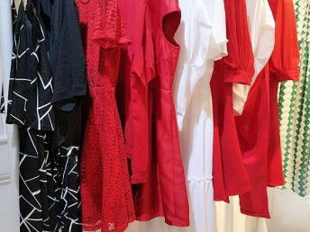 圖 海貝16夏裝 專柜正品 品牌女裝折扣批發庫存尾貨廠家直銷走份 廣州二手服裝鞋帽箱包